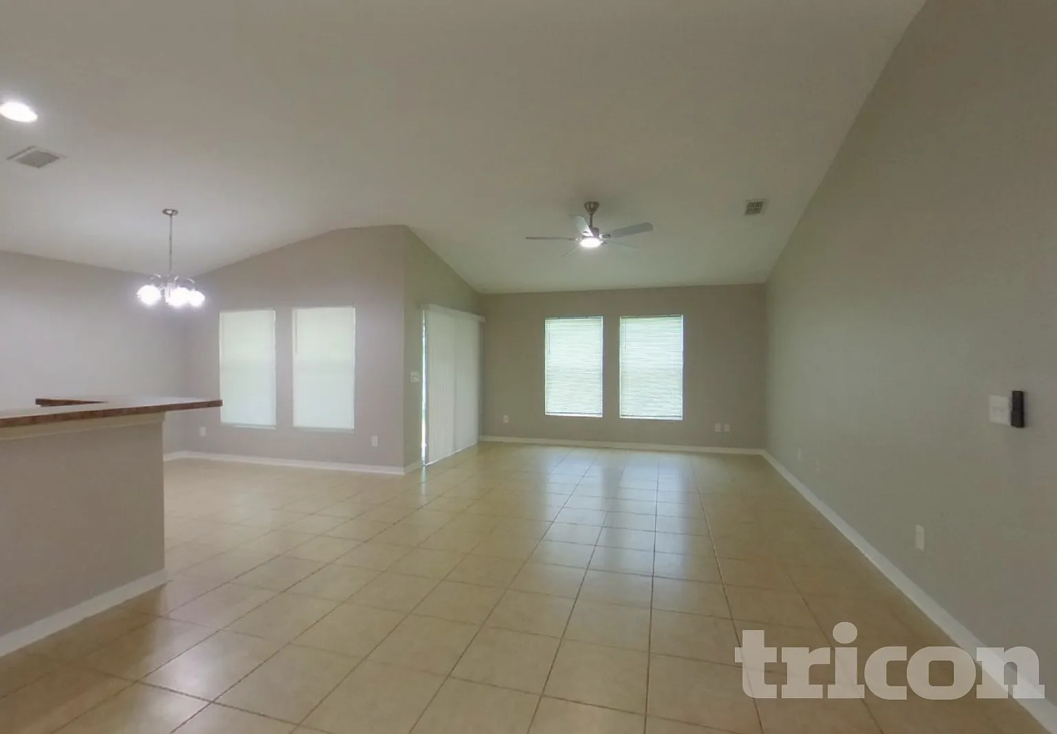 703 Bainbridge Loop Winter Garden FL — Photo 4