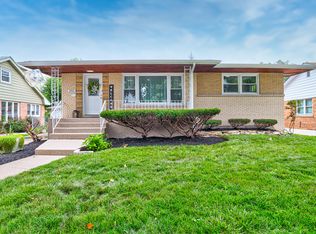 5421 Drury Ln, Oak Lawn, IL