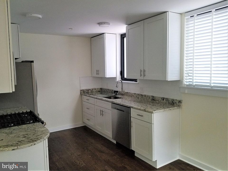 1st image of 600 Addison St APT 1A