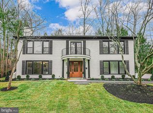 7401 Fort Hunt Rd, Alexandria, VA 22307