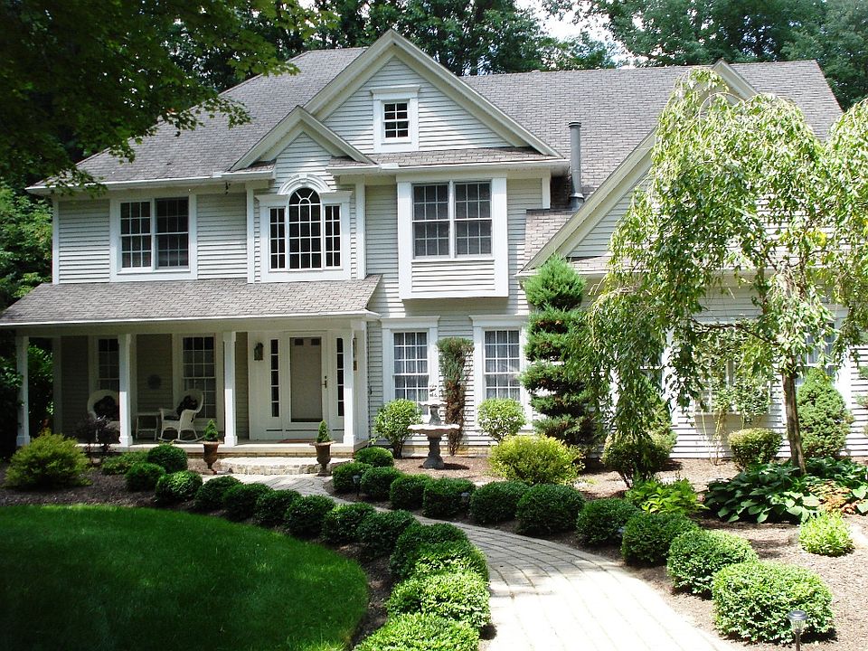 350 Duneden Dr., Aurora