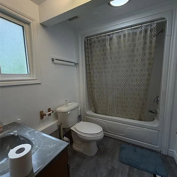 471 Randolph Ave — Photo 10