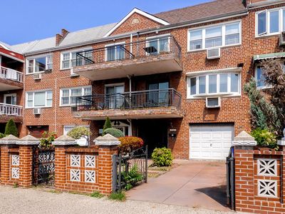 1325 Dahill Rd, Brooklyn, NY, 11204