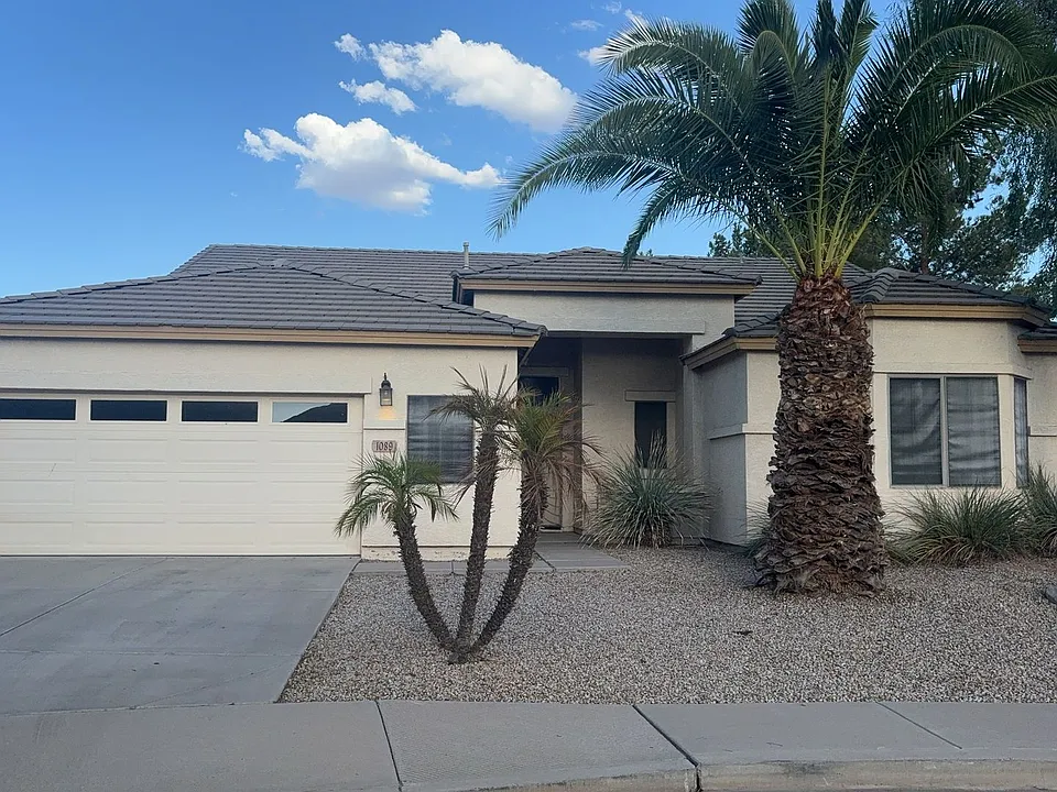 1089 N Lucas Ln