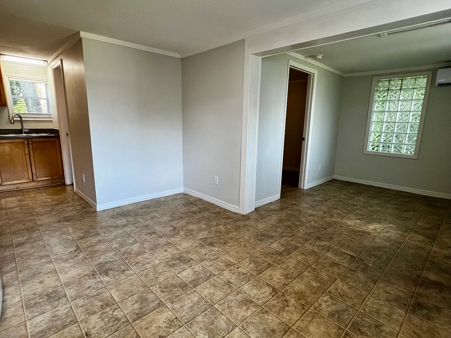 1 bed, 500 sqft, $1,380 — Photo 4