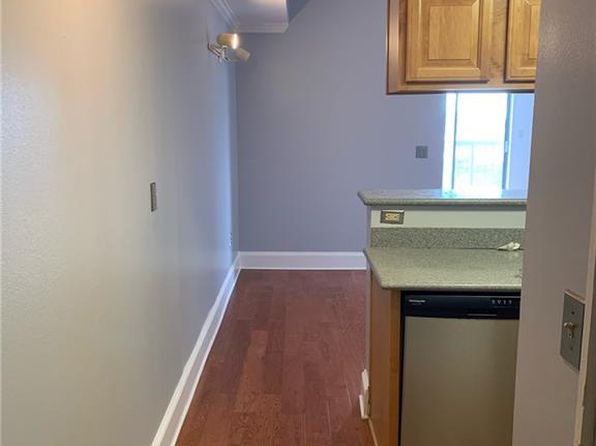 795 Hammond Dr APT 2105