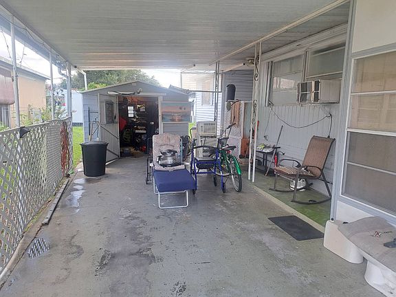 3rd image of 204 2nd St