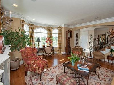 1st image of 16 Millcroft Way