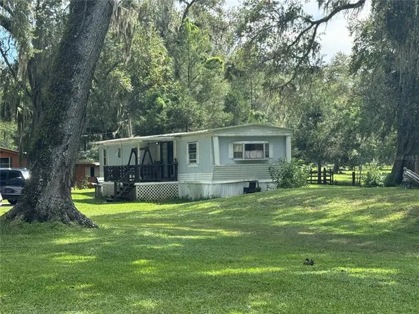 2574 County Road 423, Lake Panasoffkee, FL 33538