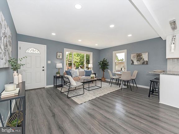 5th image of 4805 Howard Ave