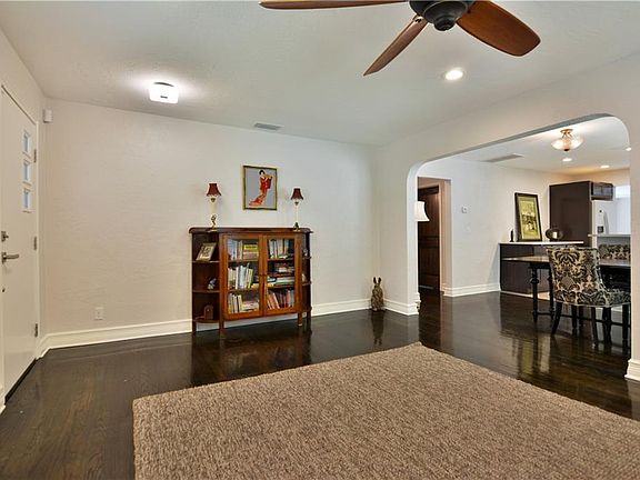 3rd image of 1440 Lake Highland Dr