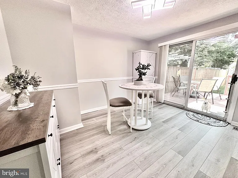 51 Chins Ct — Photo 26