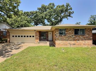 111 Doris Dr, Denison, TX 75021