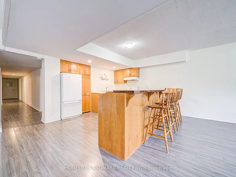 113 Oak Ave — Photo 5