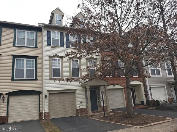 9155 Cascade Falls Dr, Bristow, VA 20136