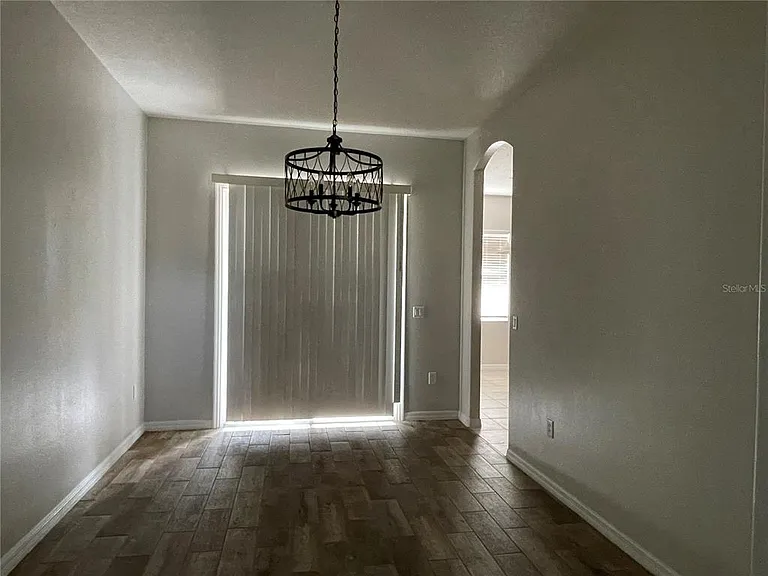 227 Pamona St — Photo 7