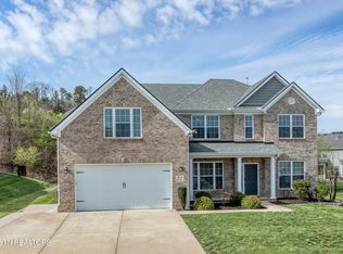613 Branchwood Ln, Maryville, TN 37801