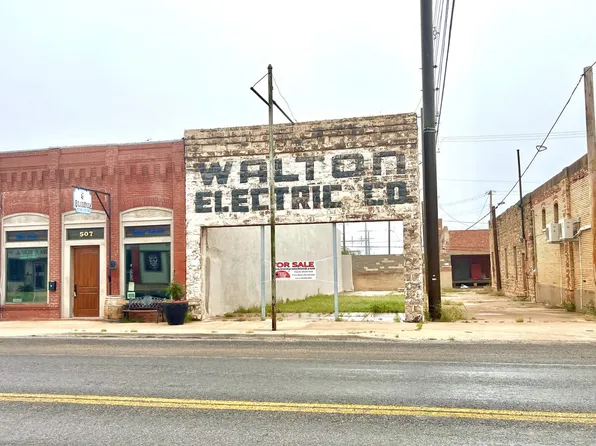509 Conrad Hilton Blvd, Cisco, TX 76437