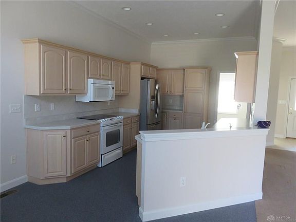 2nd image of 6816 Lorien Woods Dr