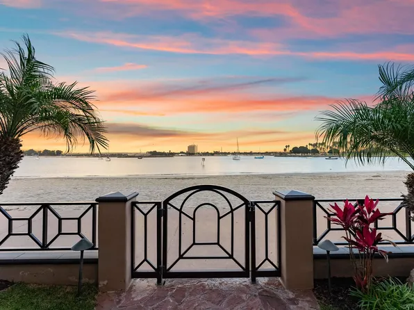 2741 Bayside Walk, San Diego, CA 92109