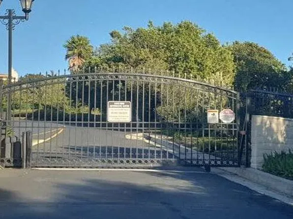 10 Peartree Ln #2, Palos Verdes Peninsula, CA 90274