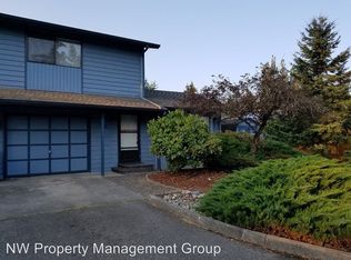 7416 Lower Ridge Rd APT B, Everett, WA 98203