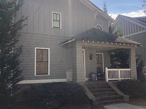 5th image of 1592 Walker St SE