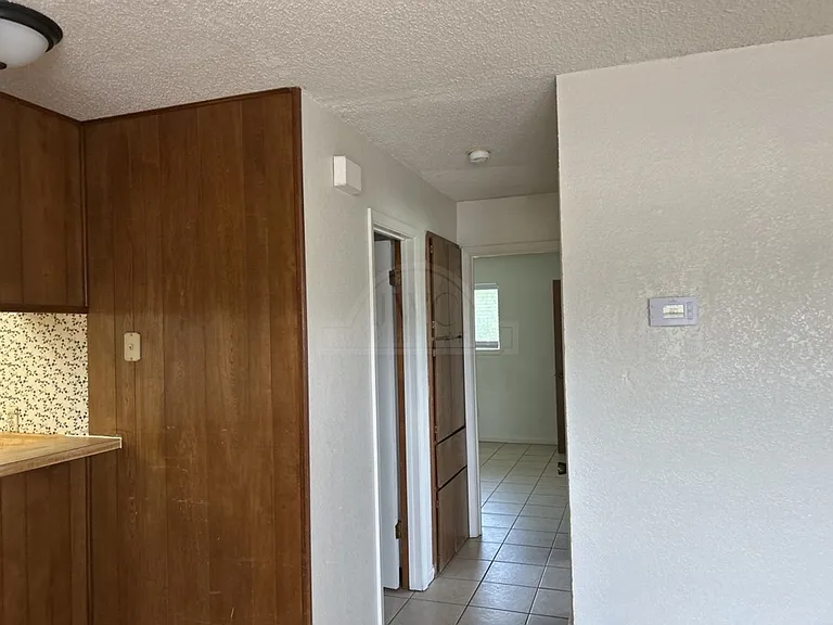 4209 Water St — Photo 9