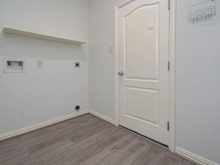 22314 Mosshall Ct — Photo 26