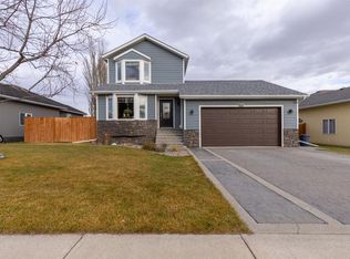 583 S 8th Ave W, Cardston, AB T0K 0K0