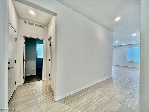 2nd image of 8003 Adelaide Hills St