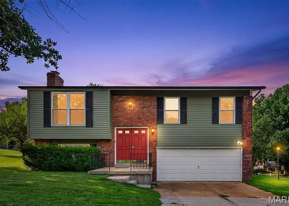 1st image of 6 Golden Oak Ct