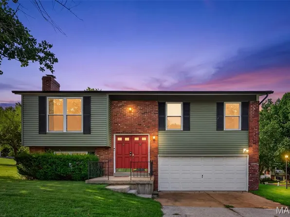 6 Golden Oak Ct, Valley Park, MO 63088