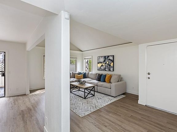 3rd image of 10257 Caminito Covewood