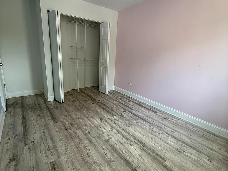 1080 Pendleton Ct — Photo 33