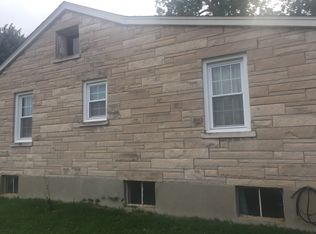 2204 Upper Hunters Trce, Louisville, KY 40216