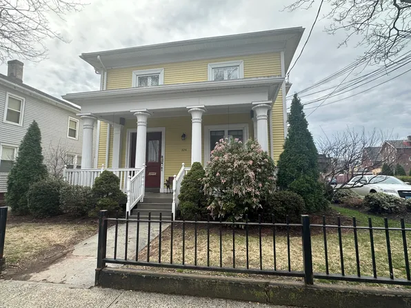 324 Saint John St #1, New Haven, CT 06511