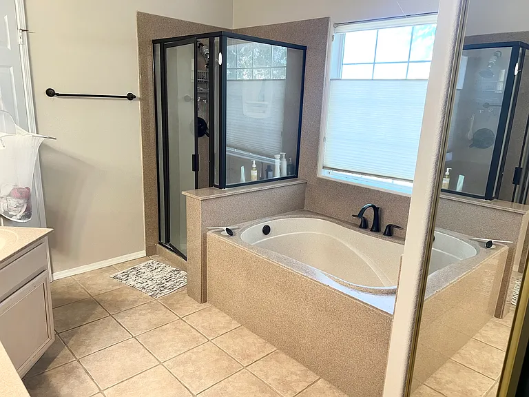 8015 Argyle Ave NE — Photo 17
