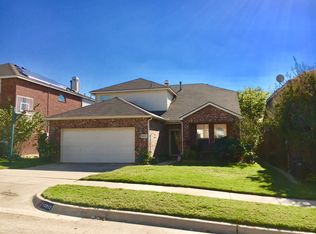 12812 Honey Locust Cir, Euless, TX 76040