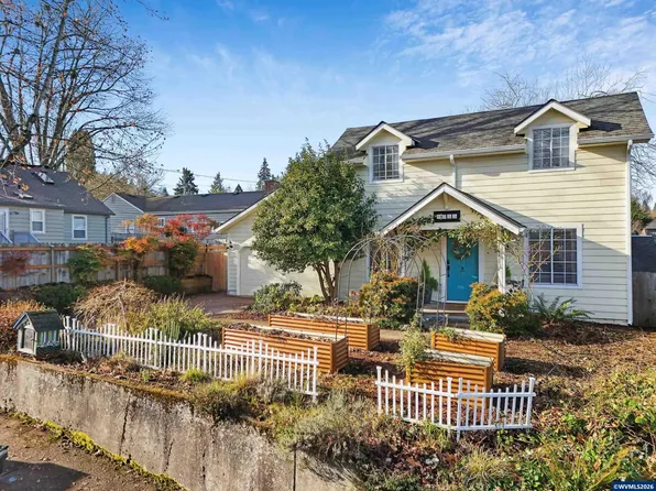 2055 Summer St SE, Salem, OR 97302