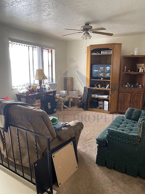 714 Downey St — Photo 2