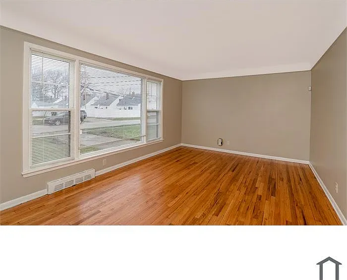 12328 Grannis Rd — Photo 40
