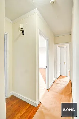 Rented by Bond New York | media 22