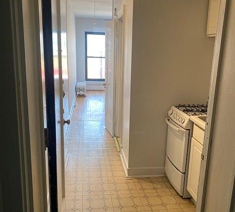 4th image of 6714 N Northwest Hwy APT 202