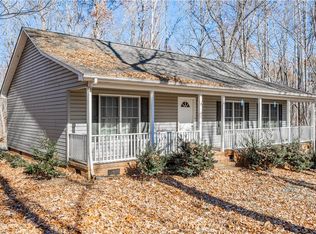 830 Country Place Rd, Asheboro, NC 27203