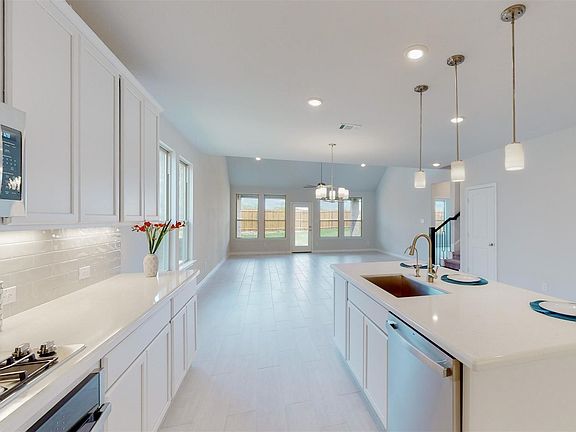 2nd image of 3704 Bluestem Dr
