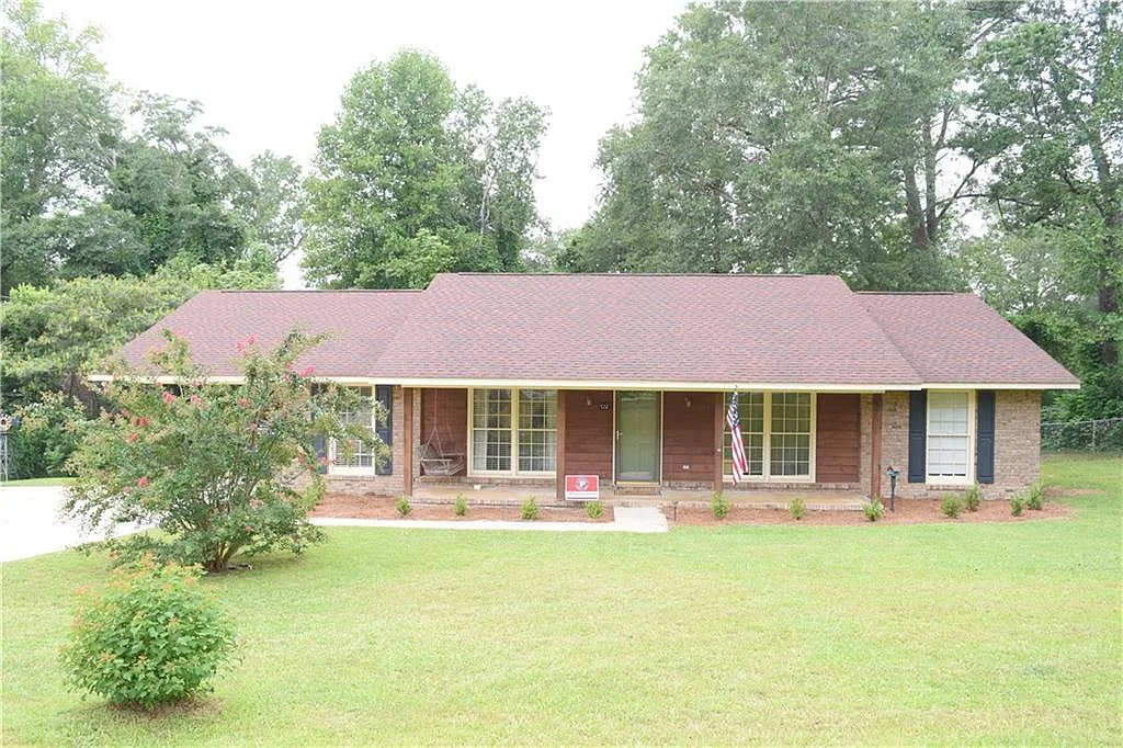 122 Lee Road 399 photo 1