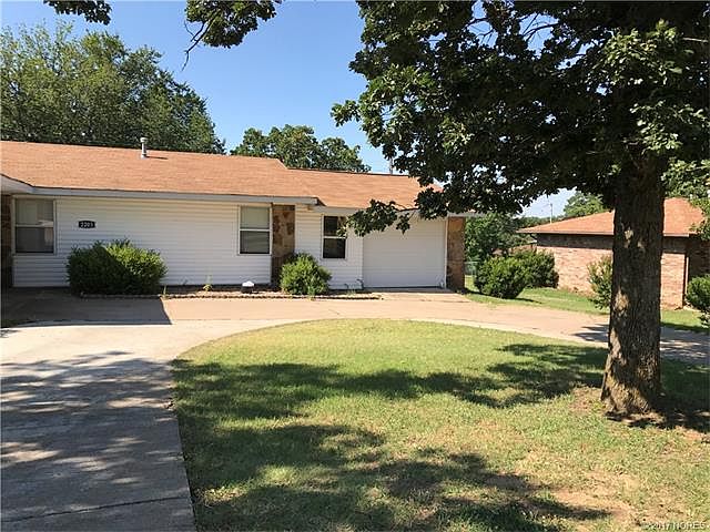 2nd image of 2203 Burkdoll Rd