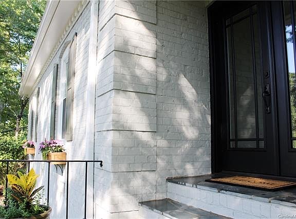 3rd image of 3624 School House Ln