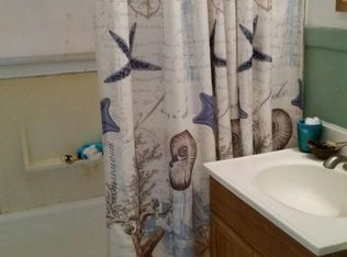 2001 Hayes Dr, Manhattan, KS 66502